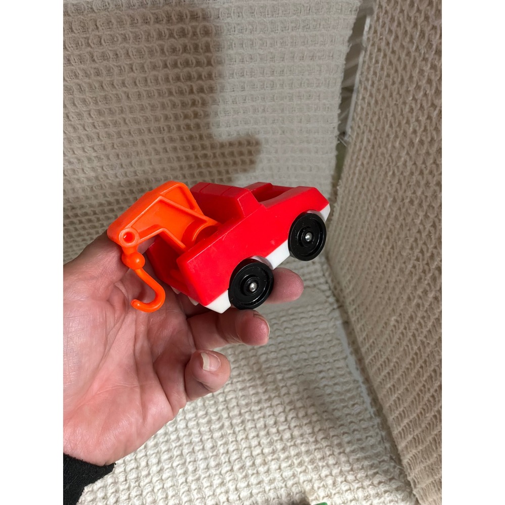 Vintage Unisex Fisher Price Little People Tow Truck O/S Red White